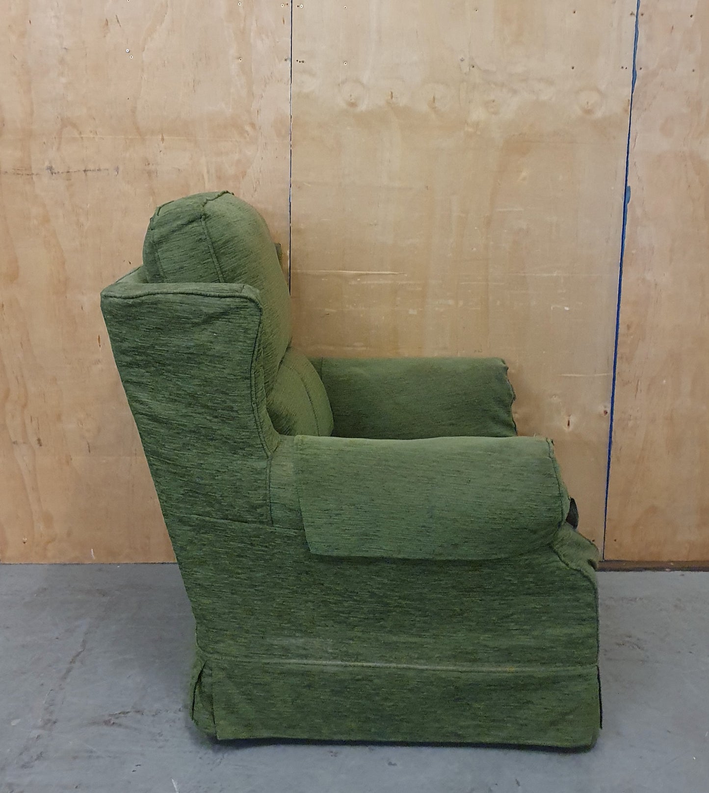 Green Fabric Armchair on Wheels - 104897
