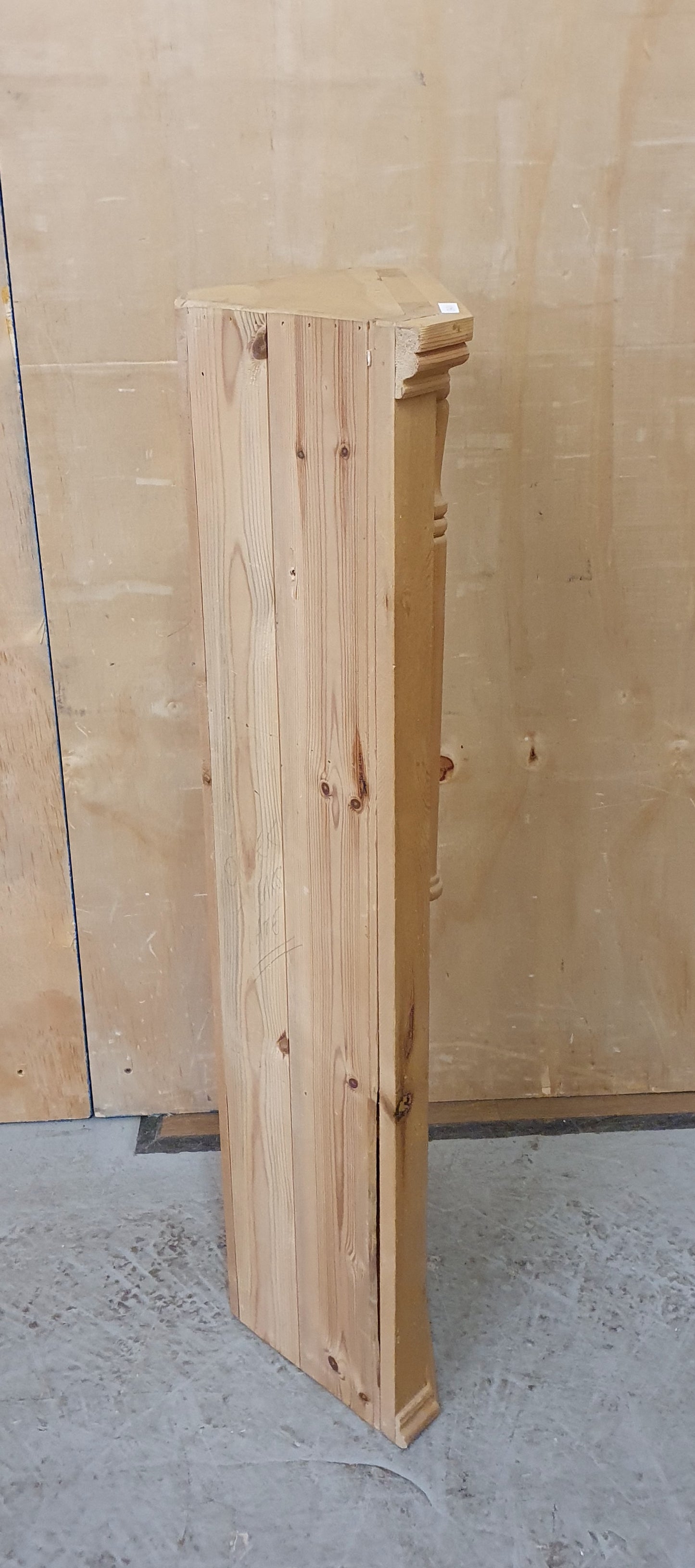 Small Wooden Corner Shelving Unit - 104011