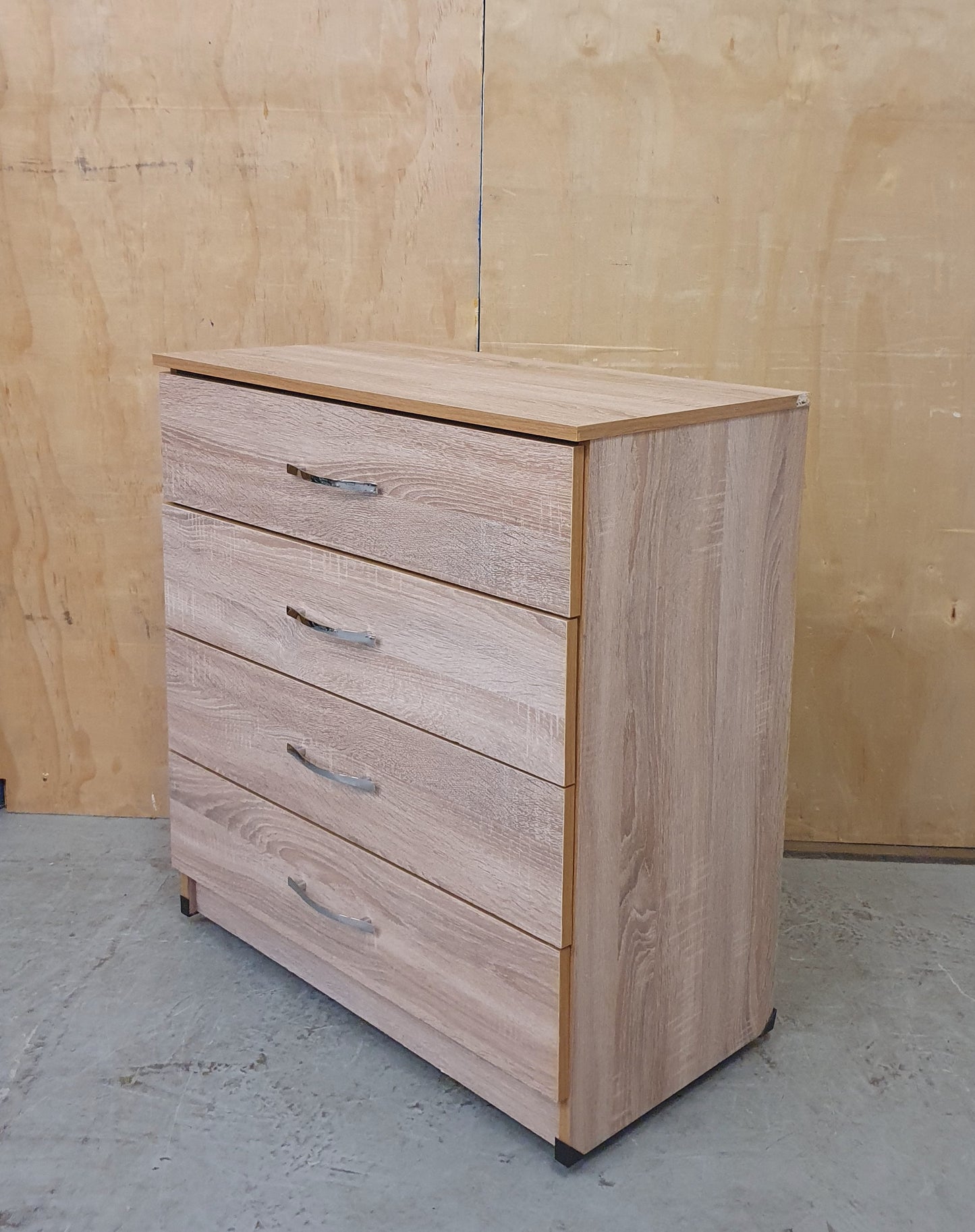 4 Drawer Wood Chest of Drawers - EL104530