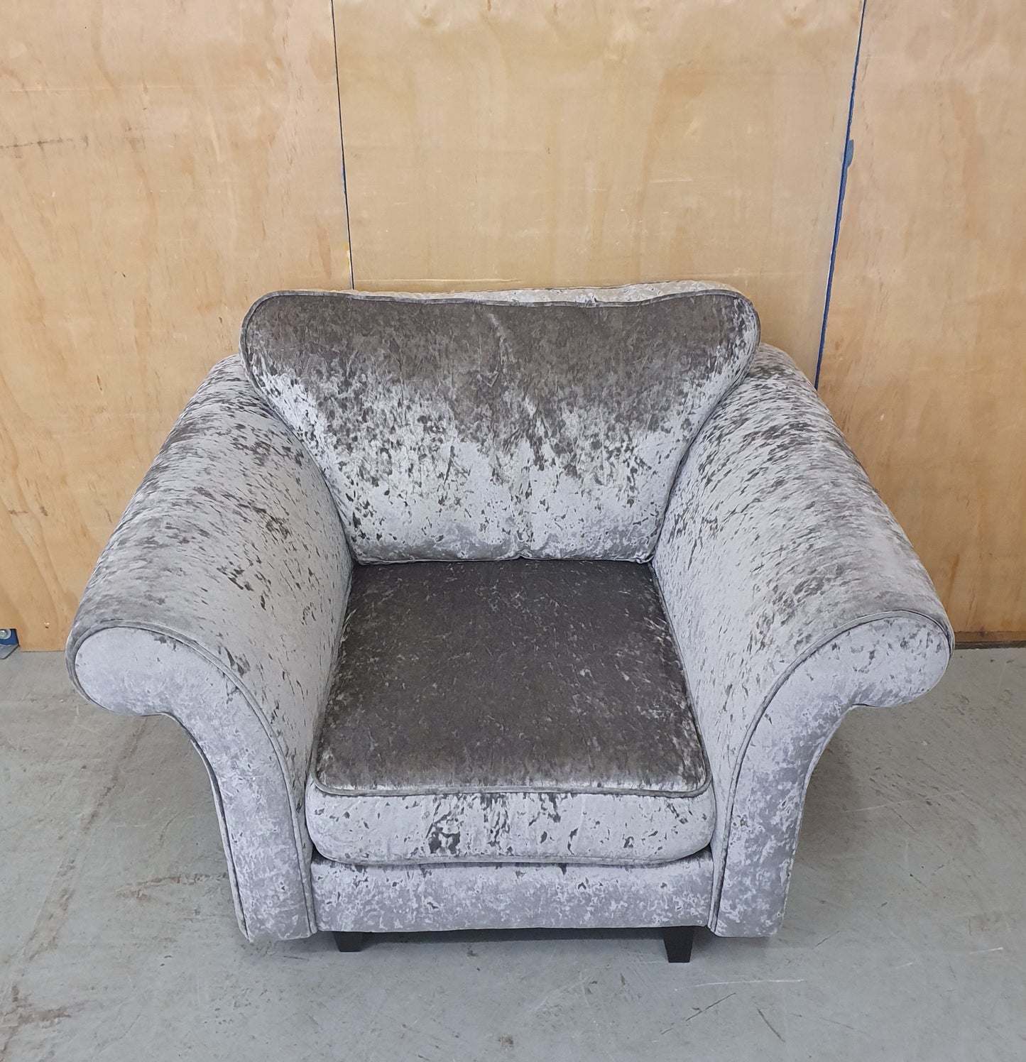Grey Crushed Velvet Armchair - 104105