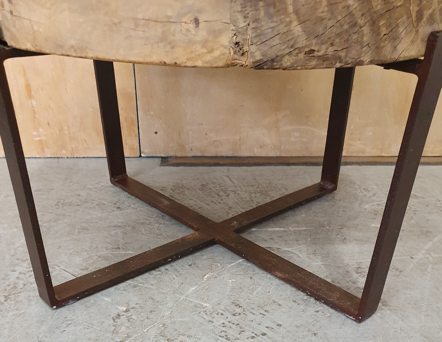 Round Wood Engraved Top Metal Frame Coffee Table - 104174
