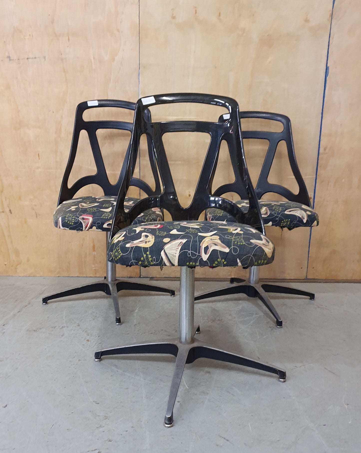 3 Matching Mid Century Chromecraft Swivel Dining Chairs - EL101292 / EL101293 / EL101294