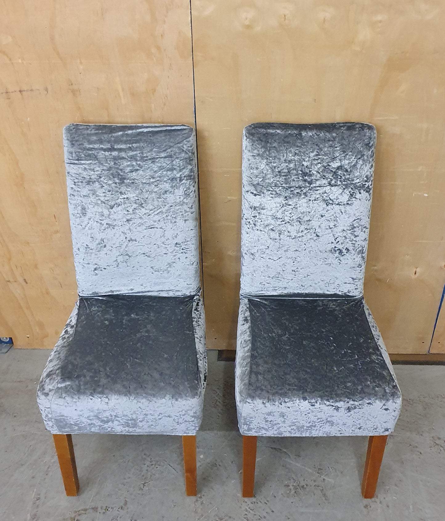 2 Matching Dining Chairs with Silver Crushed Velvet Coverings - EL104393 /EL104397