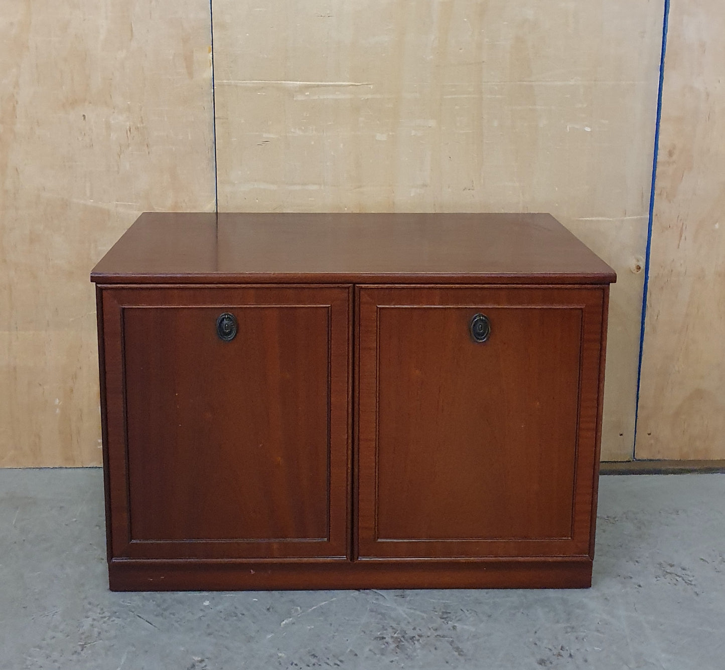2 Door Wood Cabinet with 1 Internal Shelf - EL104470