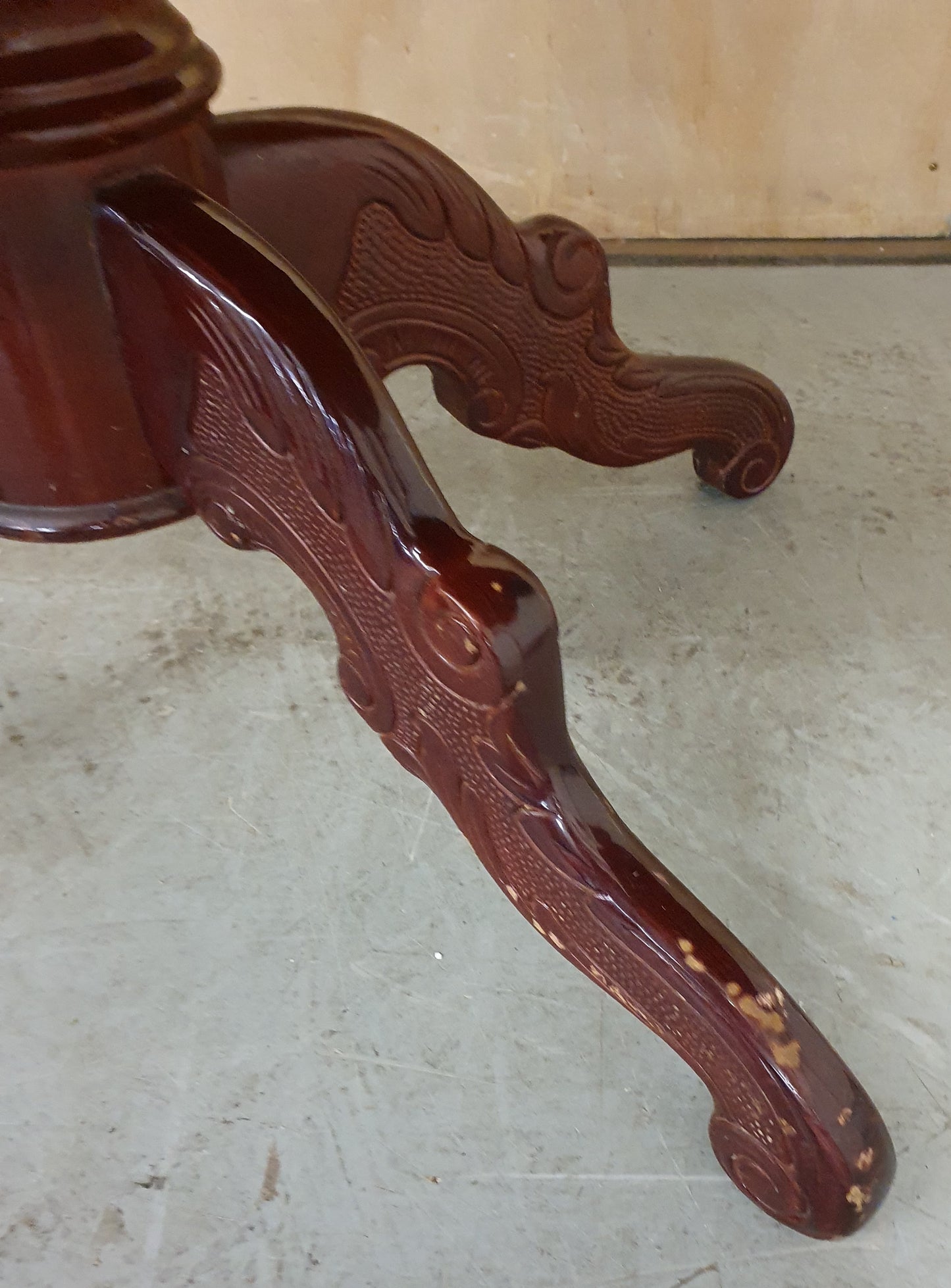 Large Dark Wood Vaneer Dining Table with Decorative Design Table Top - 103926