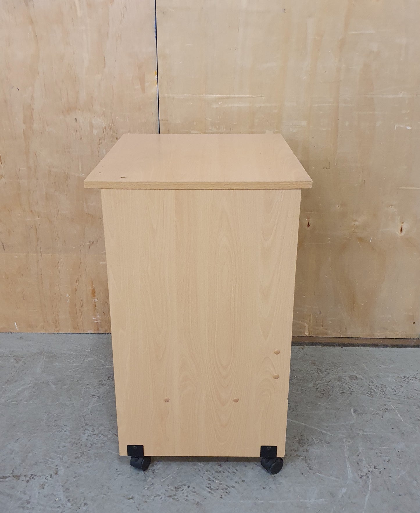 Small Wood Desk with Pull Out Shelf and Lower Shelf - EL104647