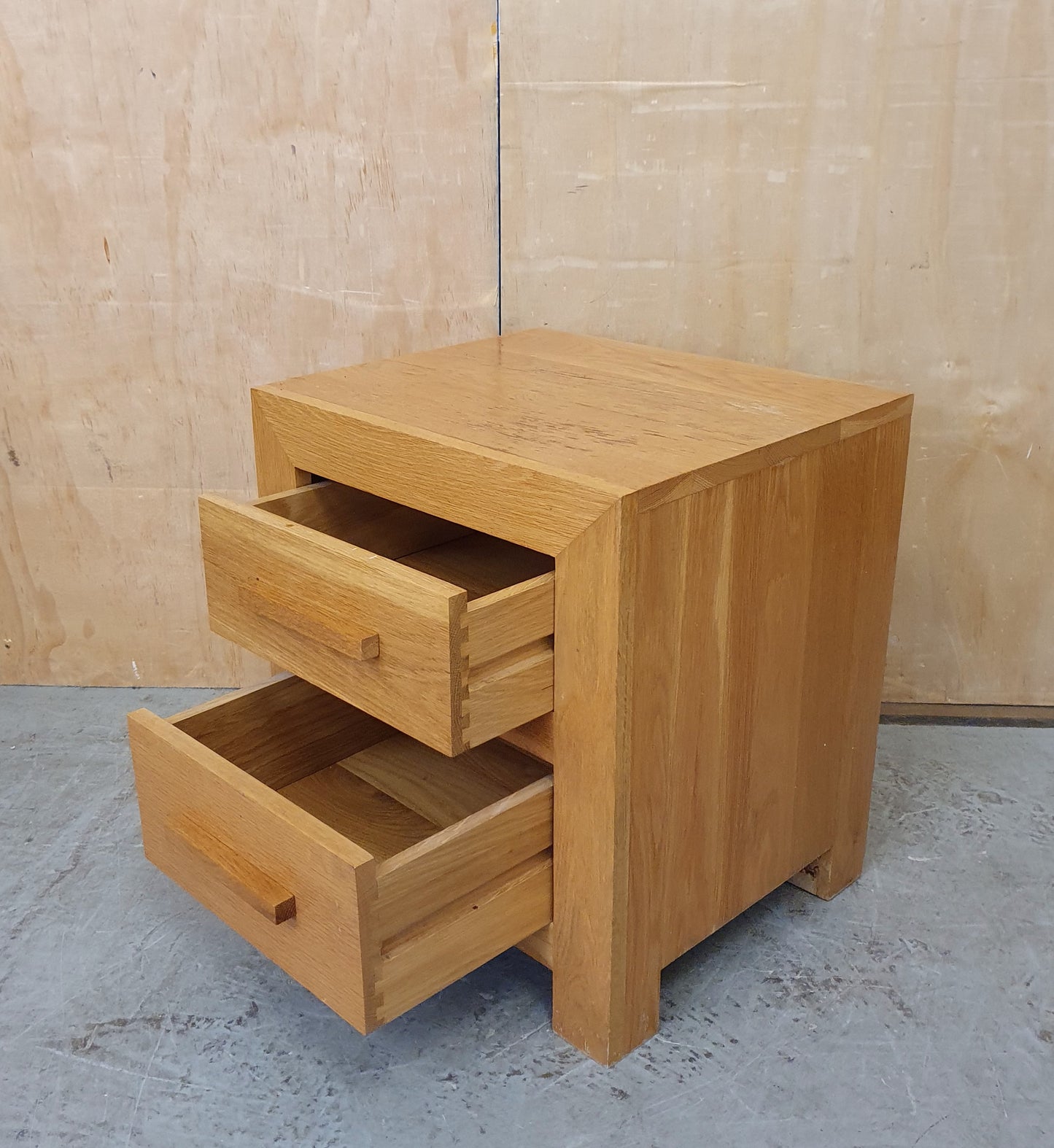 Single 2 Drawer Oak Bedside Cabinet - 104492