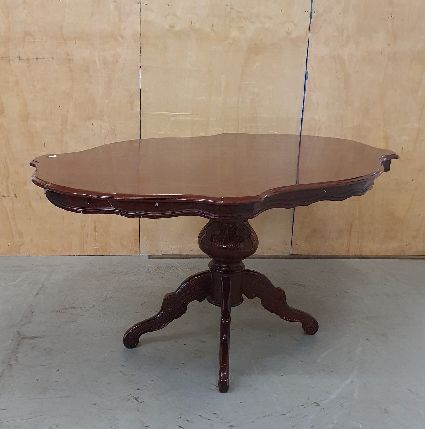 Large Dark Wood Vaneer Dining Table with Decorative Design Table Top - 103926
