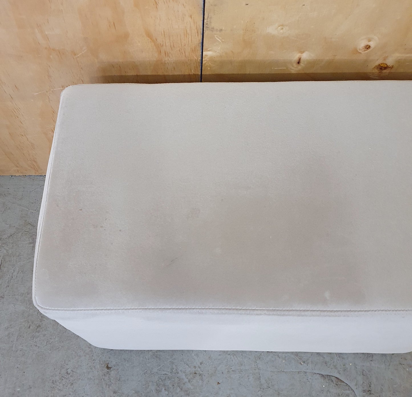 Small Grey Velvet Storage Ottoman - 104043