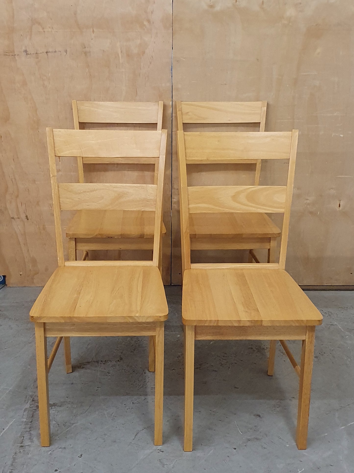 4 Matching Pine Dining Chairs - EL104509 / EL104510 / EL104511 / EL104512