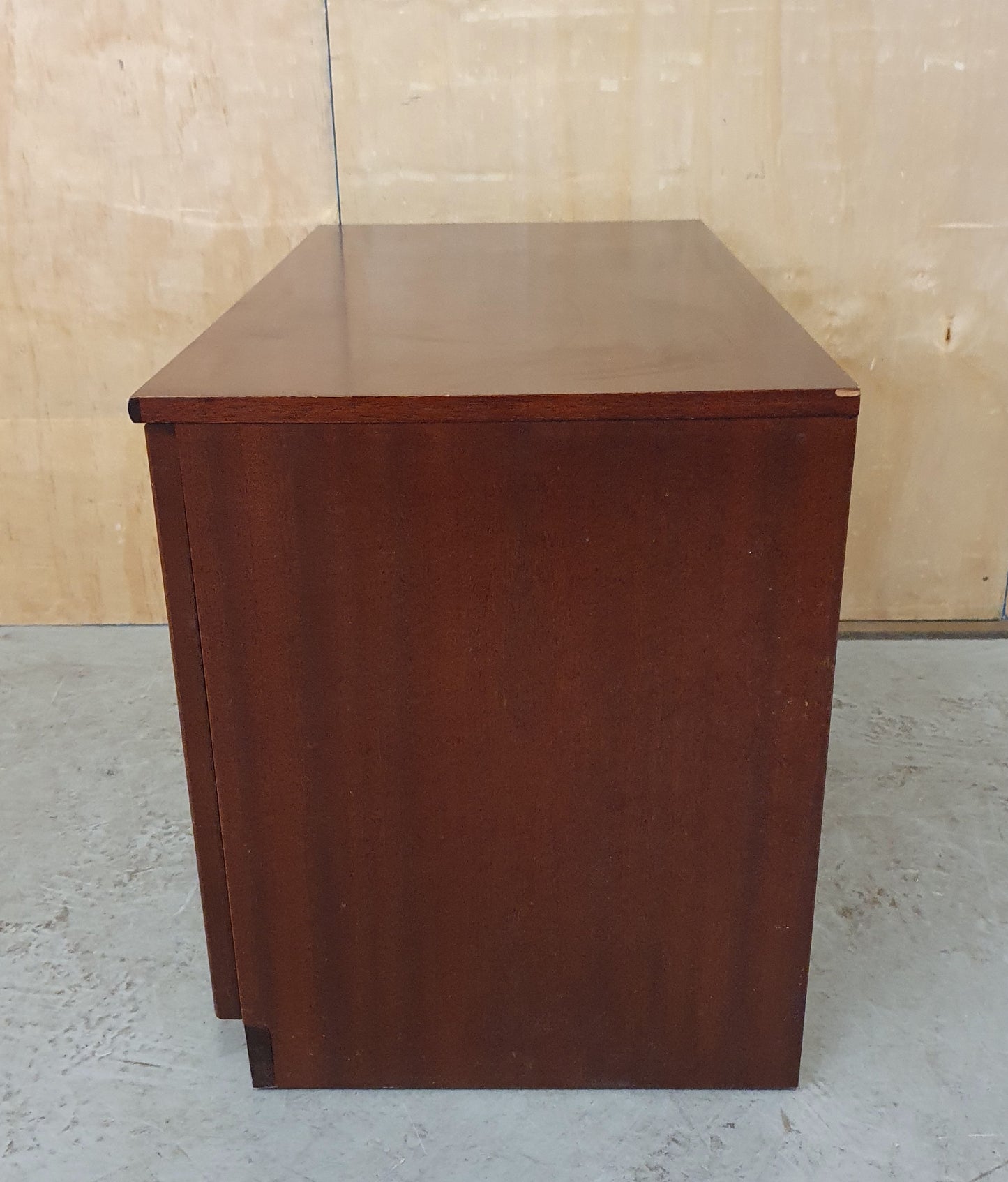 2 Door Wood Cabinet with 1 Internal Shelf - EL104470