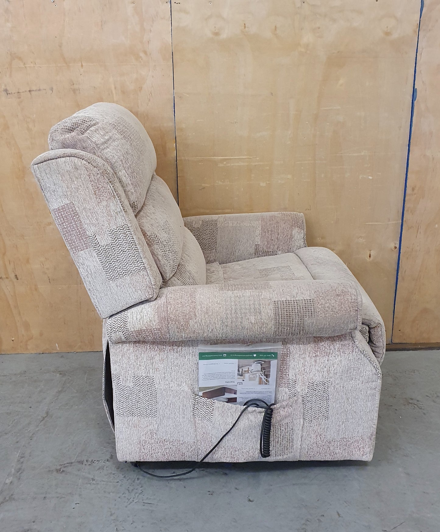 ELITE CARE Dual Motor Electric Riser and Recliner Armchair - 104184