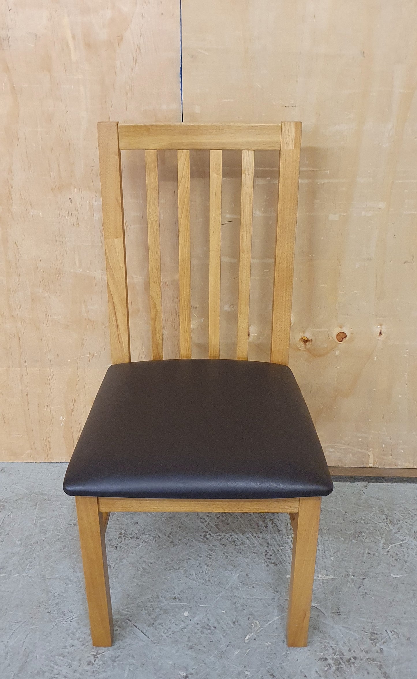 Single Oak Framed Dining Chair with Brown Faux Leather Seat - EL104366