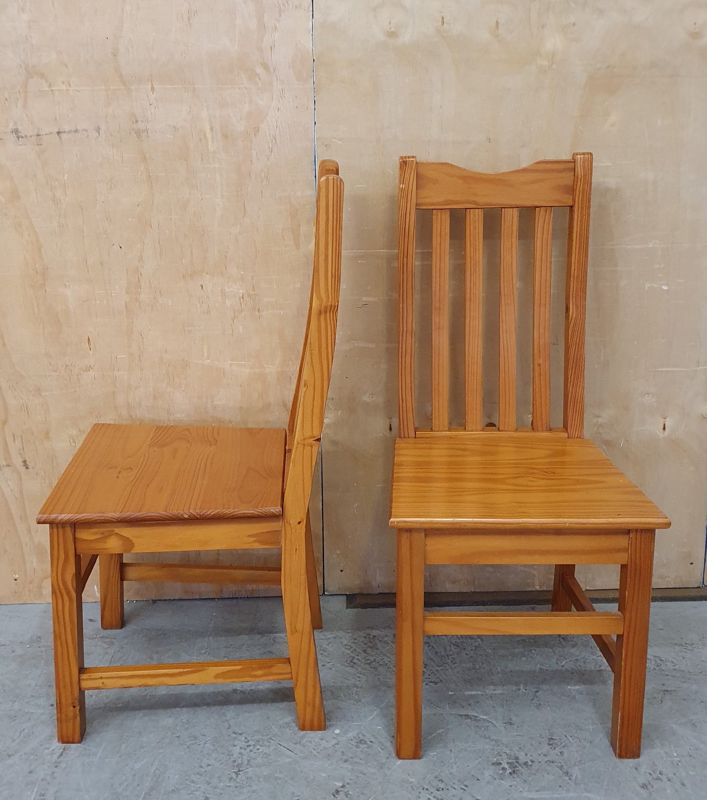 2 Matching Pine Dining Chairs - EL104391 / EL104392