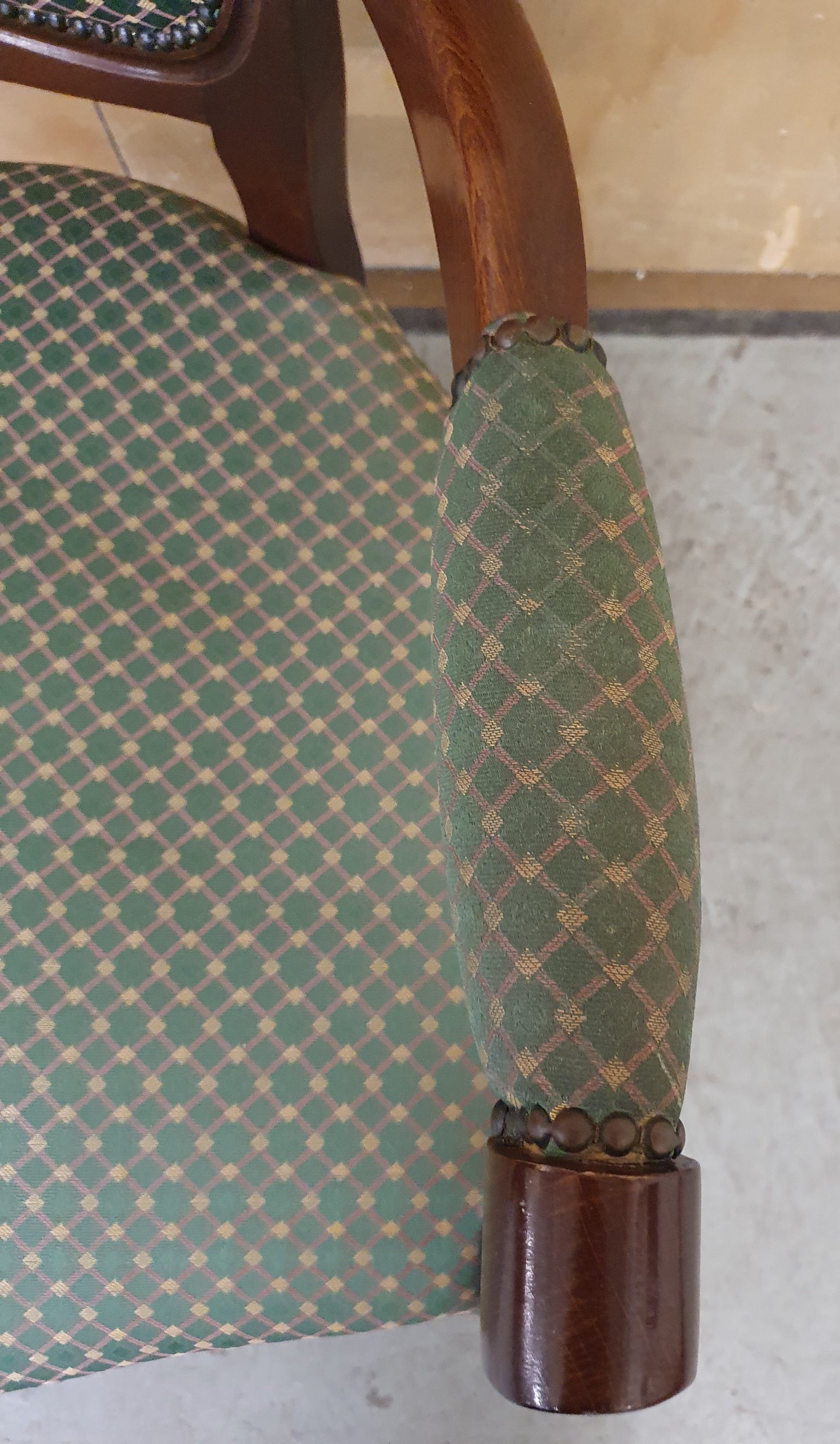 Vintage Mahogany Frame Accent Armchair - 104898