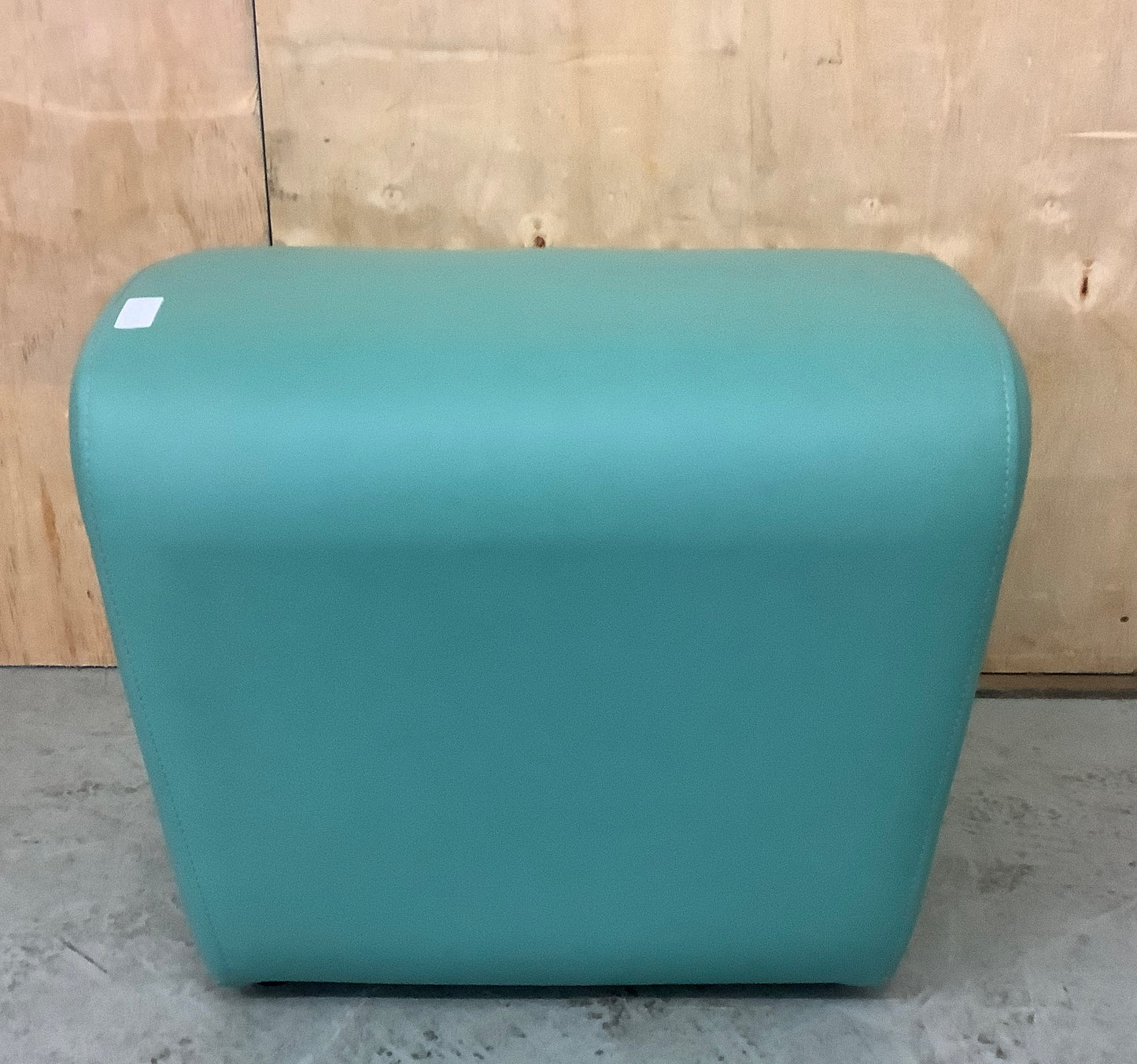 PINEAPPLE TURQUOISE FLOOR POUFFE - P102535