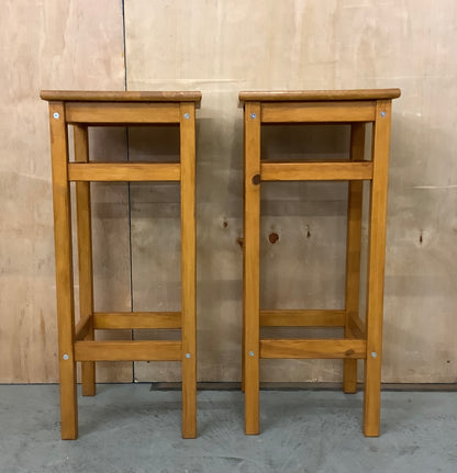 2 Matching 4 Legged Bar Stools - EL102499 /EL102500