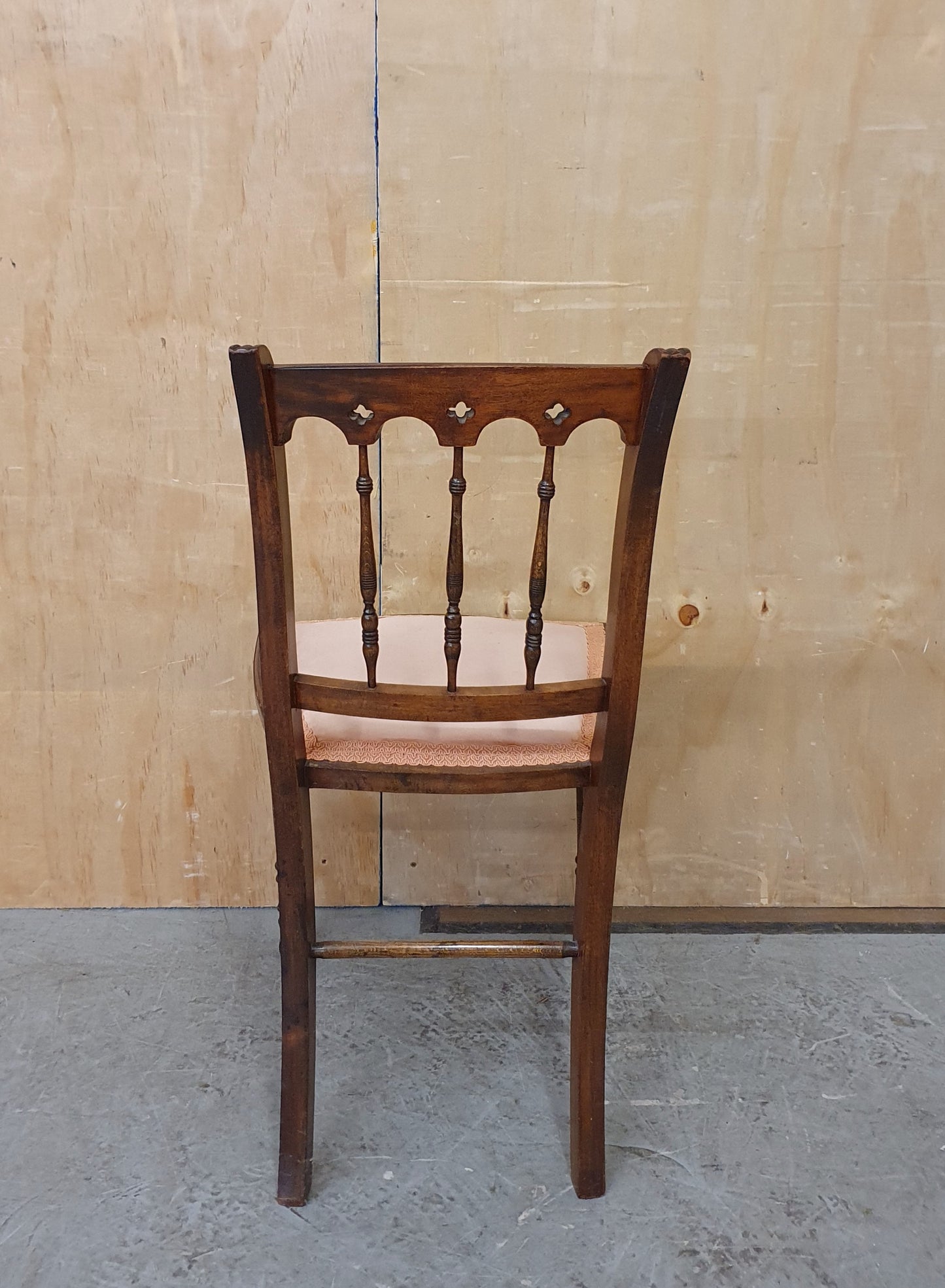 Vintage Single Dining Chair with Decorative Mahogany Frame - EL104484