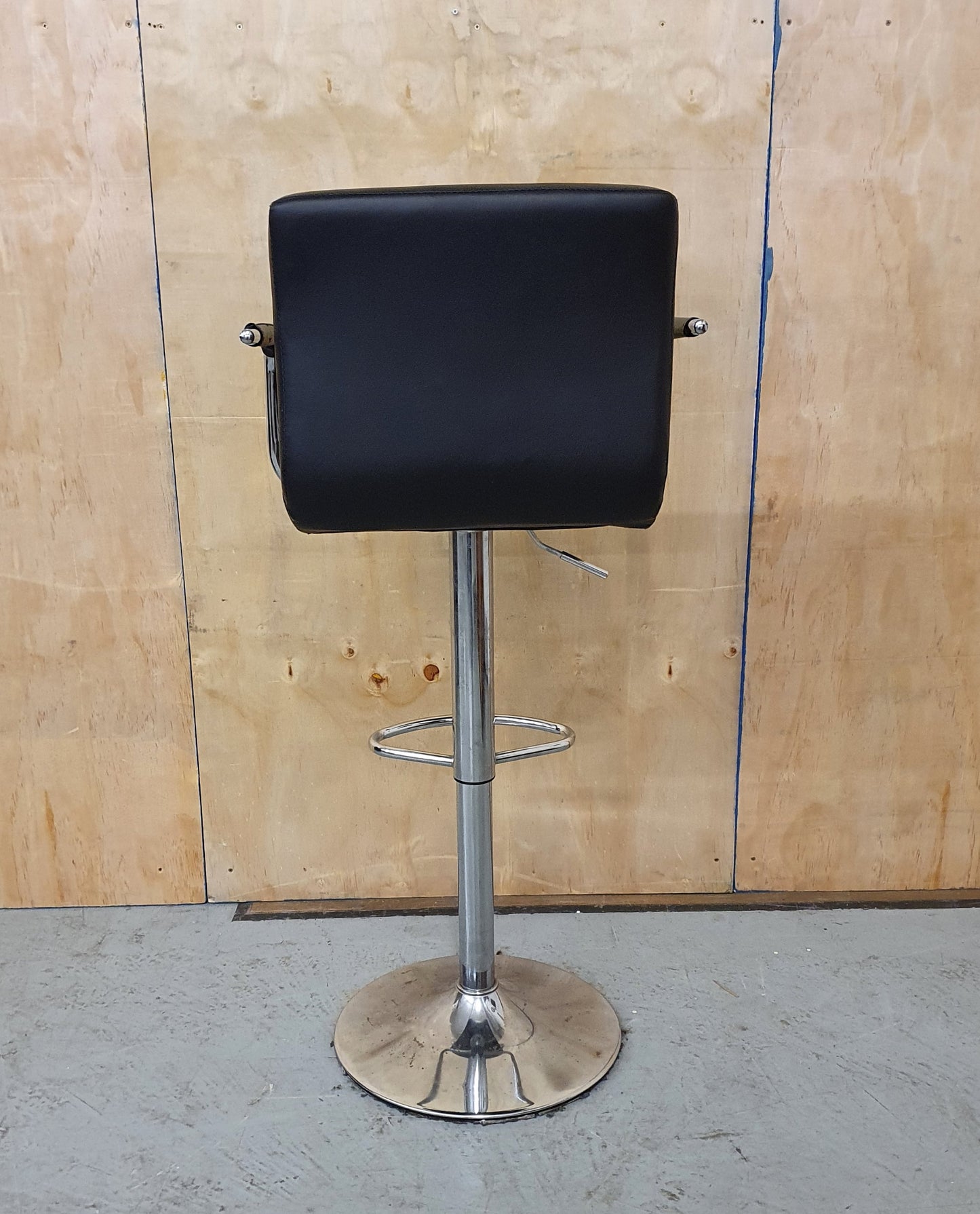 Black Faux Leather Bar Stool - EL01024