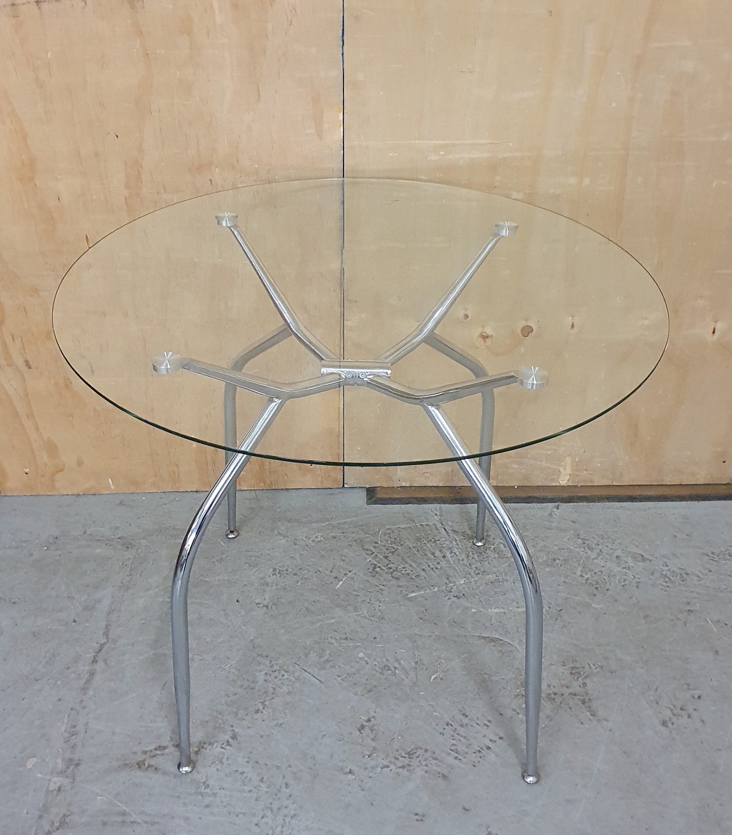 Round Glass Top Dining Table with Chrome Legs - EL104902