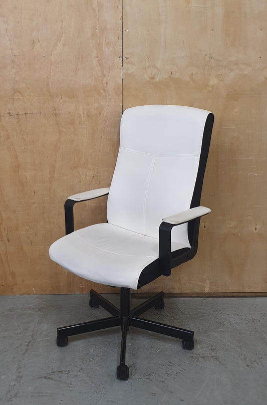 Black and White Faux Leather Height Adjustable Office Chair on Castor Wheels - 104834
