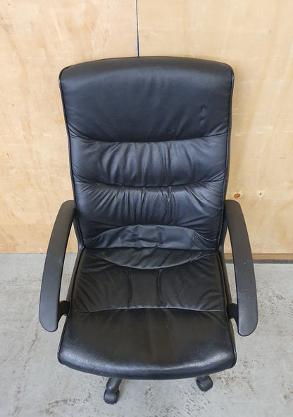 Black Leather Office Chair with Chrome Frame - EL104440