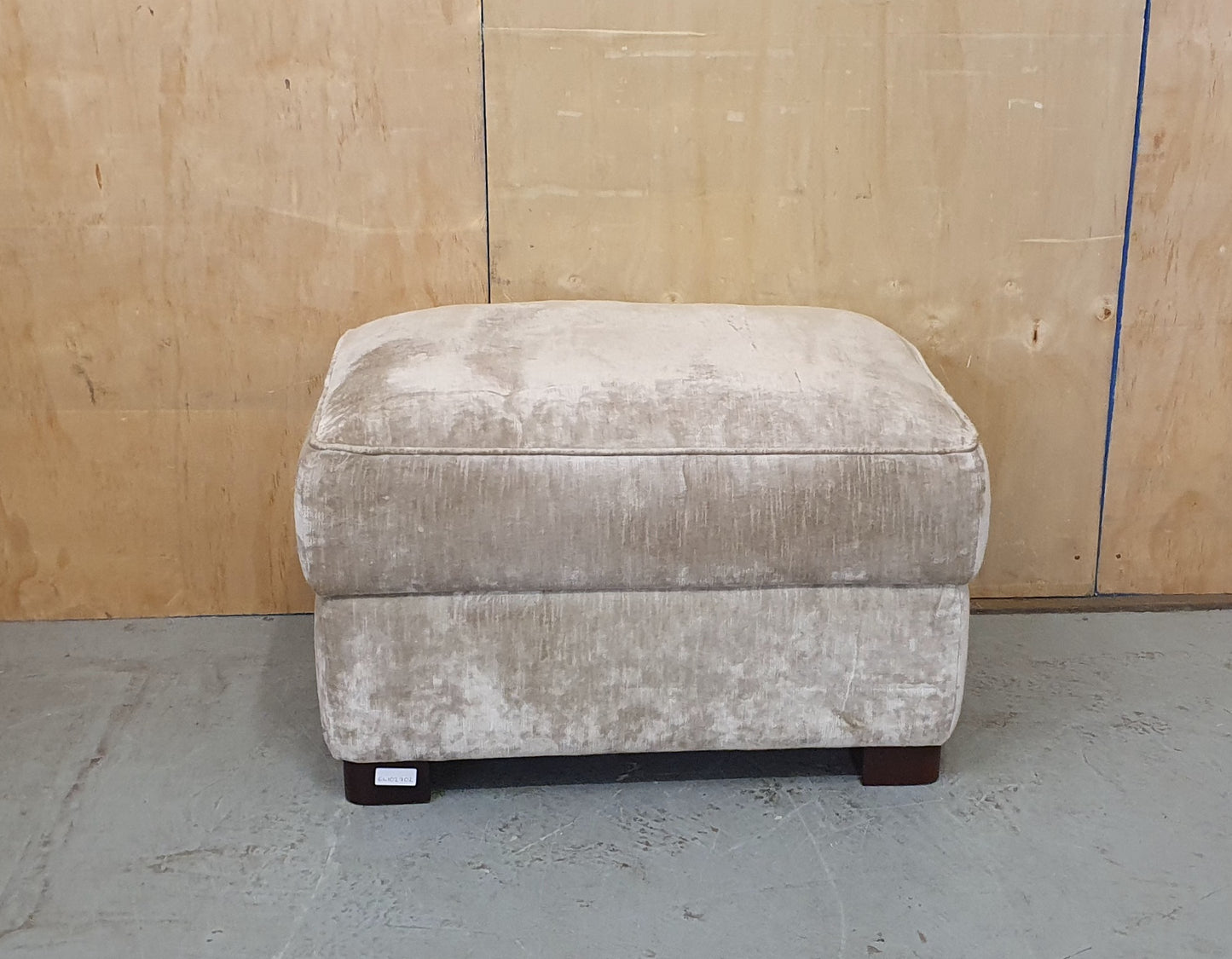 Beige Velvet Ottoman Storage Box - EL102702