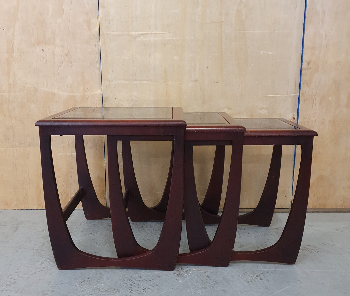 3 Mahogany Mid Century Design Nest of Tables - EL102785