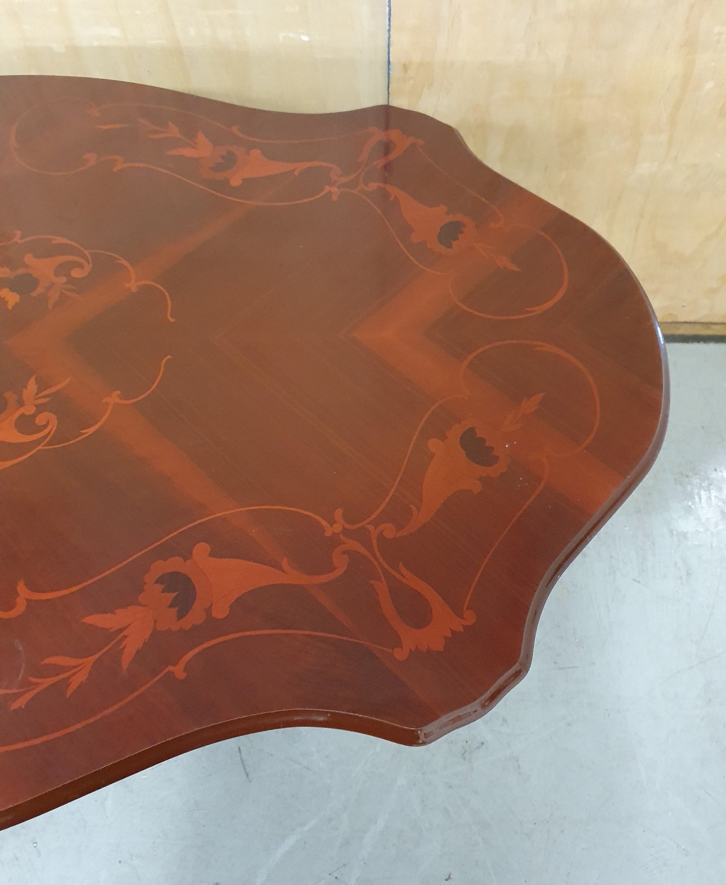Large Dark Wood Vaneer Dining Table with Decorative Design Table Top - 103926