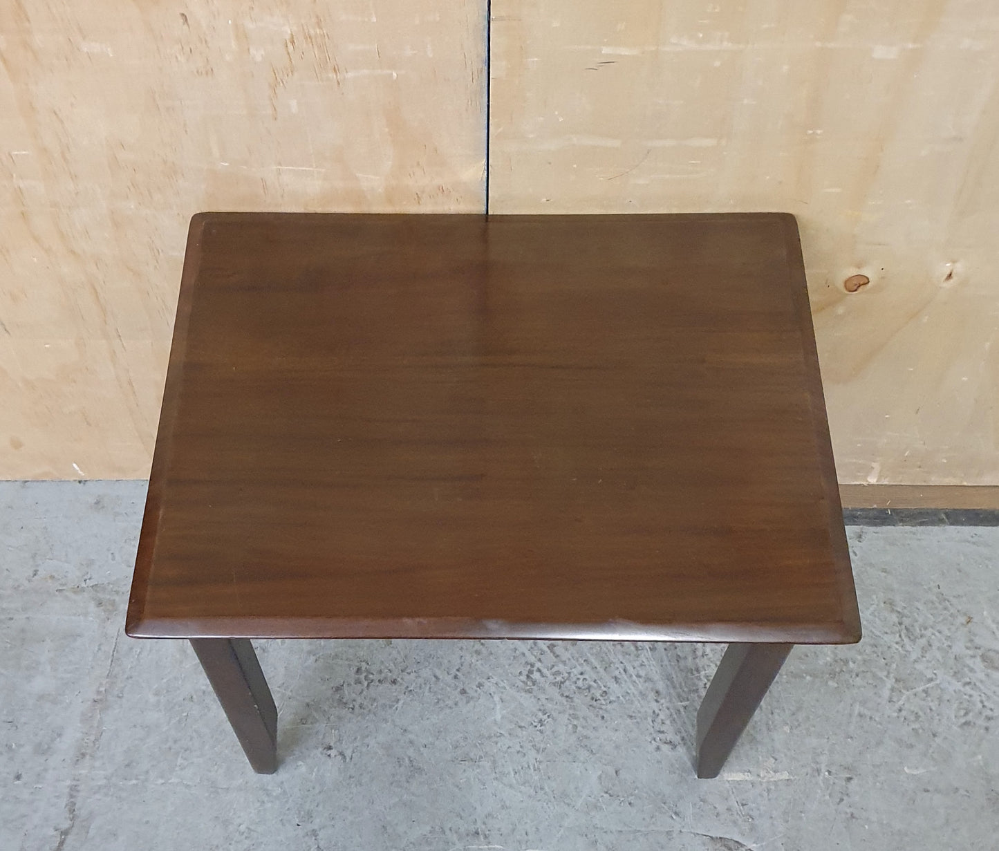 Small Mahogany Coffee Table - EL104498