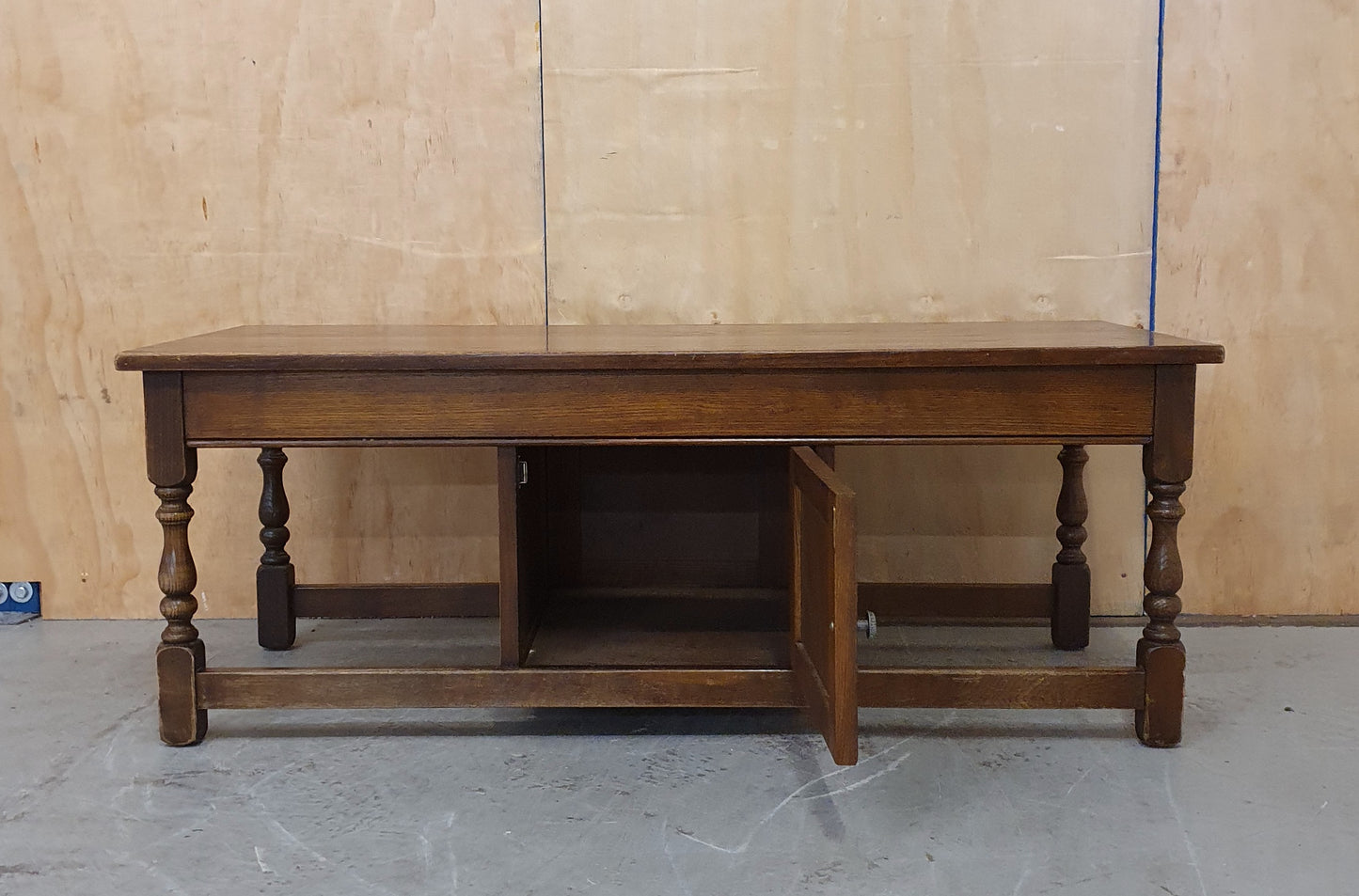 Large Mahogany Coffee Table with Centre Door - EL104936