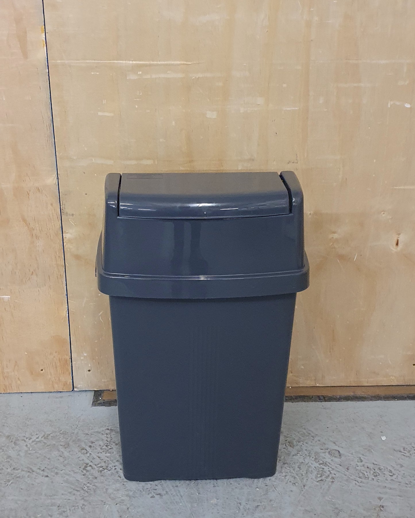 WHAM Grey 50 Litre Swing Bin - RN103220