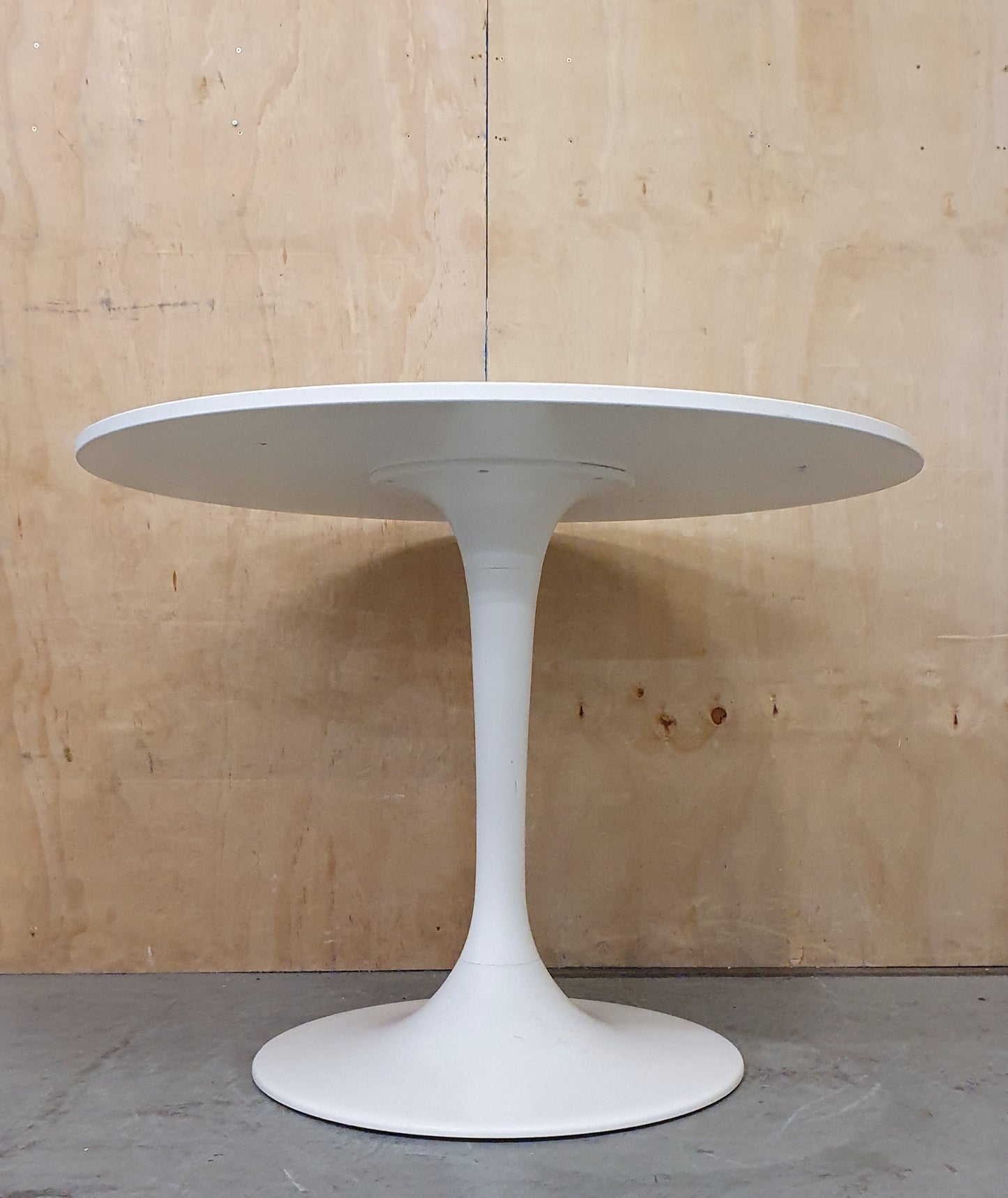 IKEA DOCKSTA White Round Top / Base Dining Table - 104948