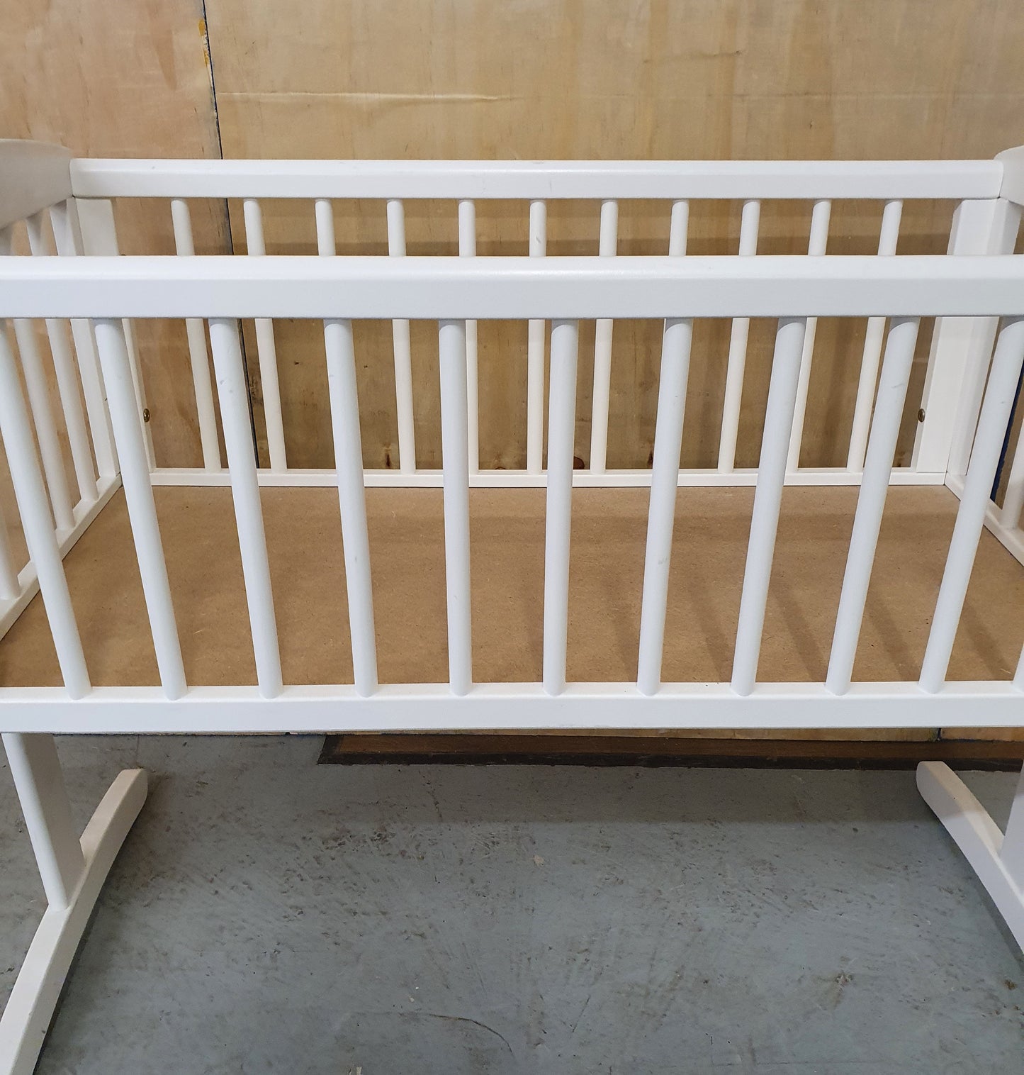 White Wooden Baby Crib - EL101363