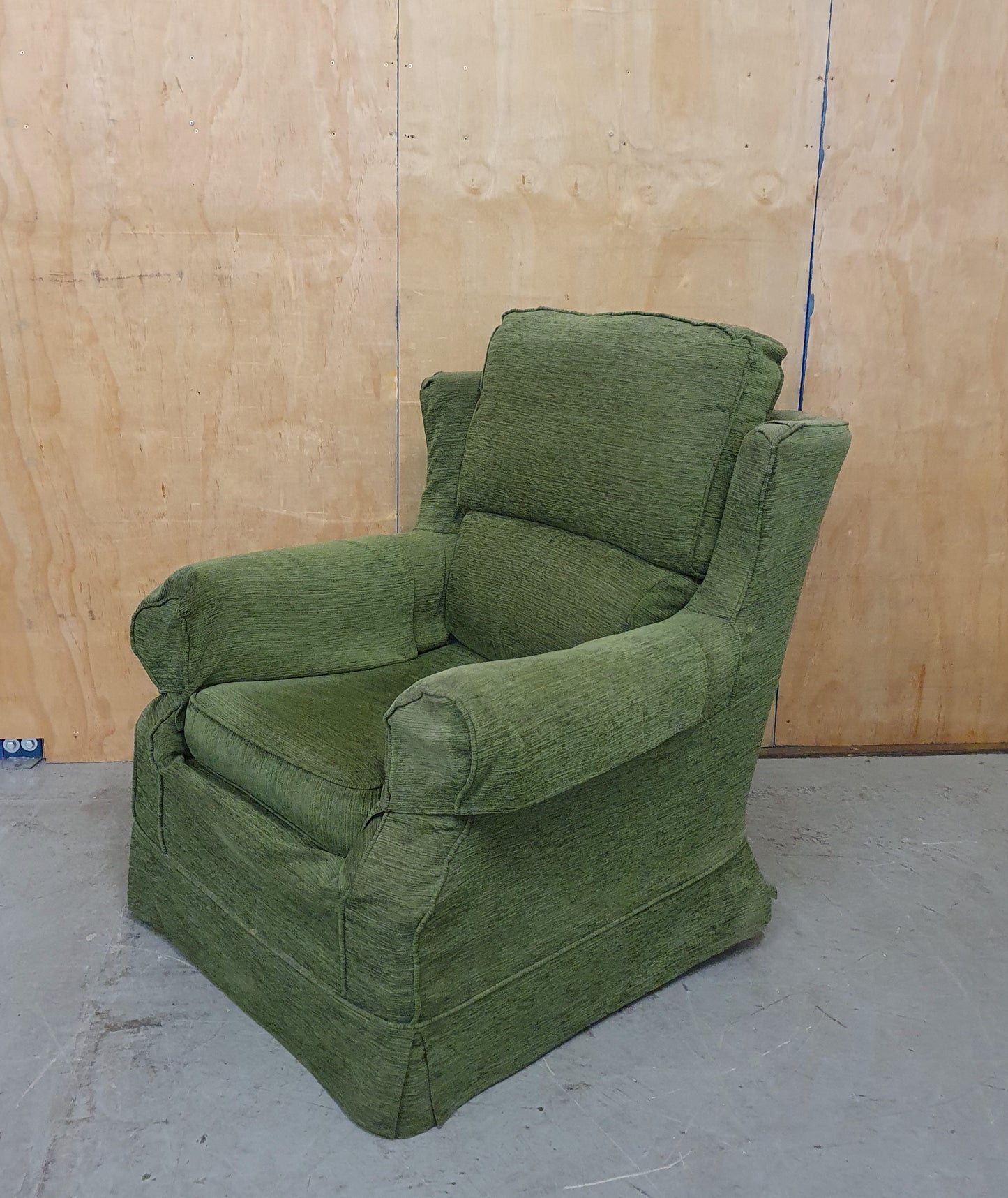 Green Fabric Armchair on Wheels - 104897