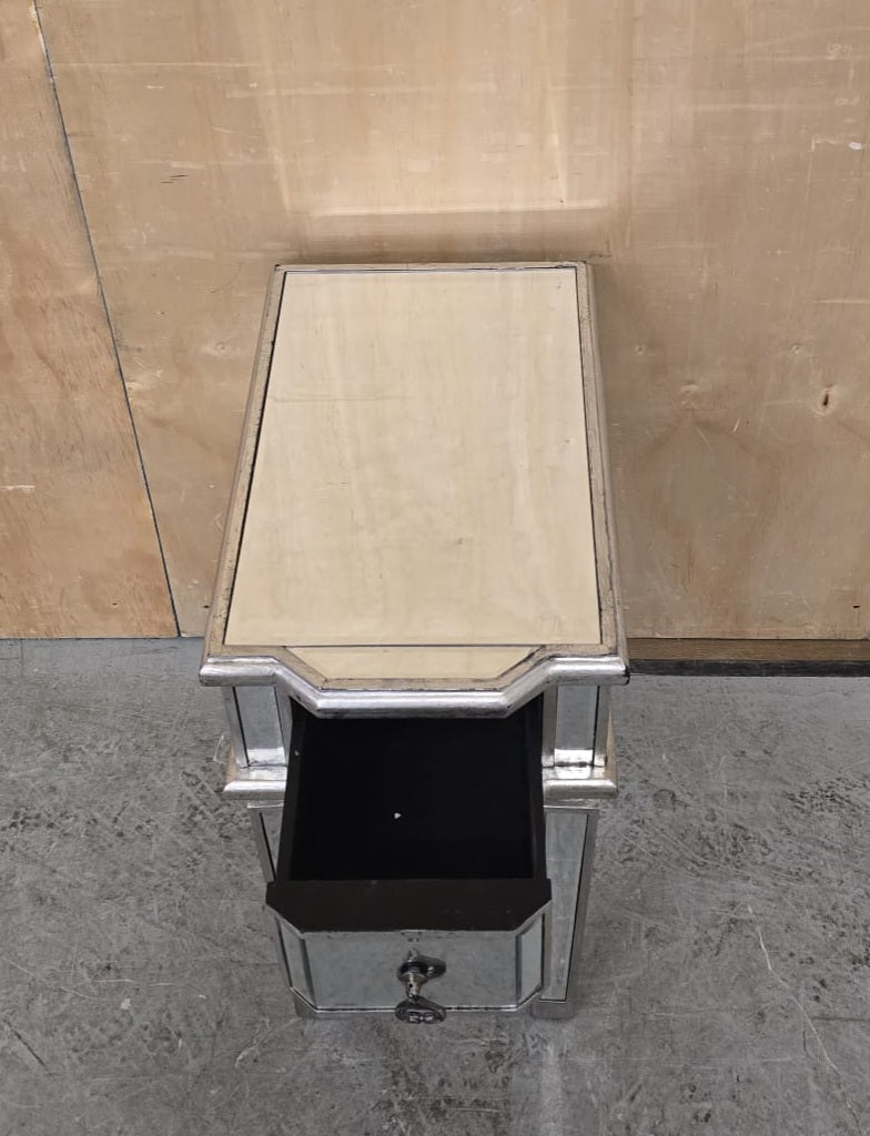 Single Mirrored Bedside Cabinet with Drawer - EL104754