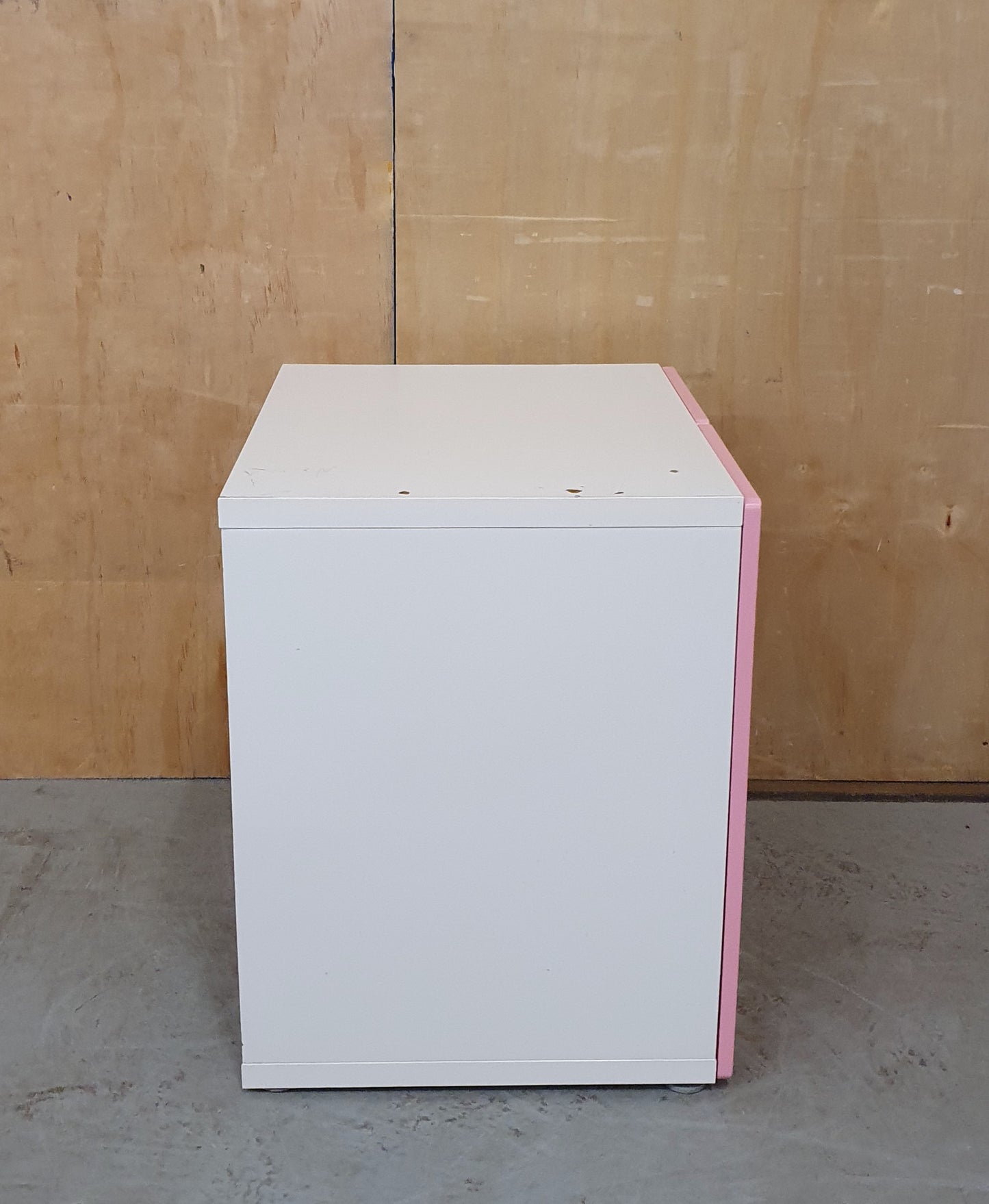 Pink and White 2 Door Children's Storage Cabinet with Interior Shelving - EL103045