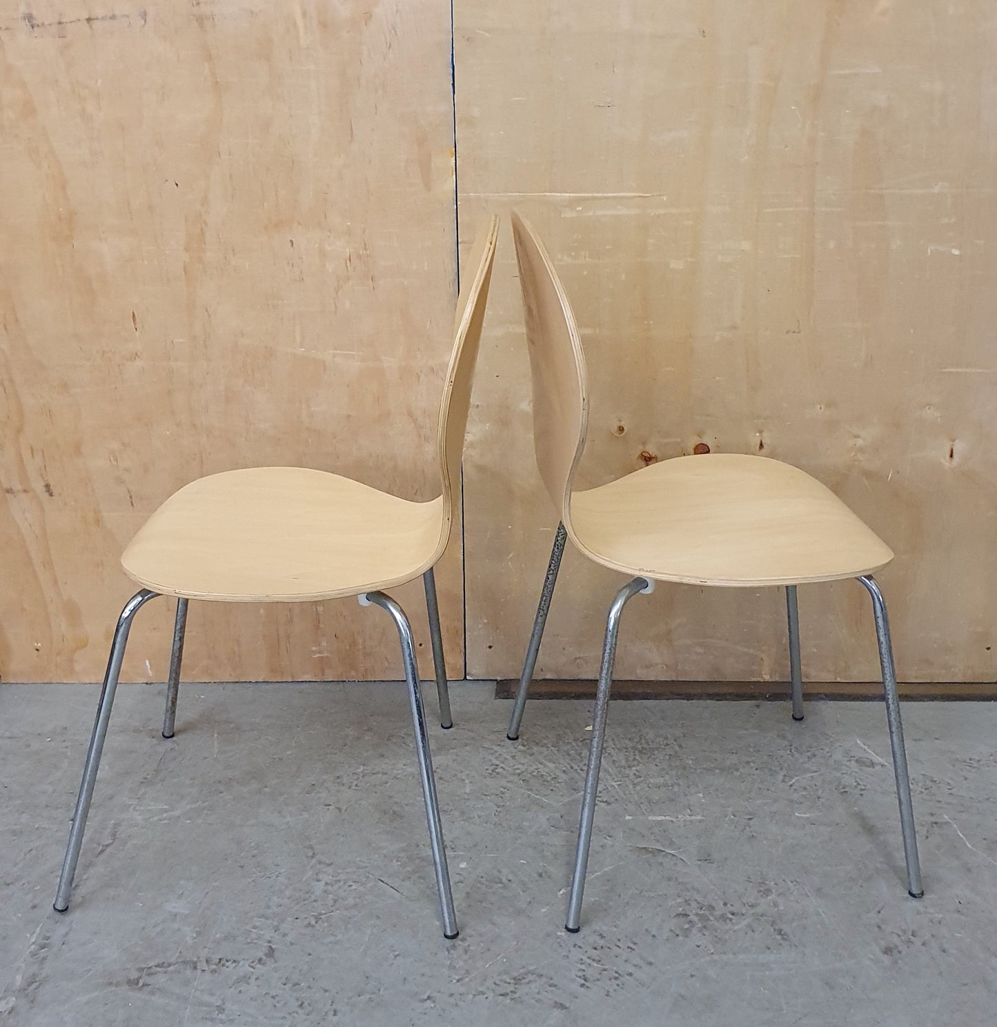 2 Matching Wood Dining Chairs with Round Seat and Back Rest - EL104561 / EL104562