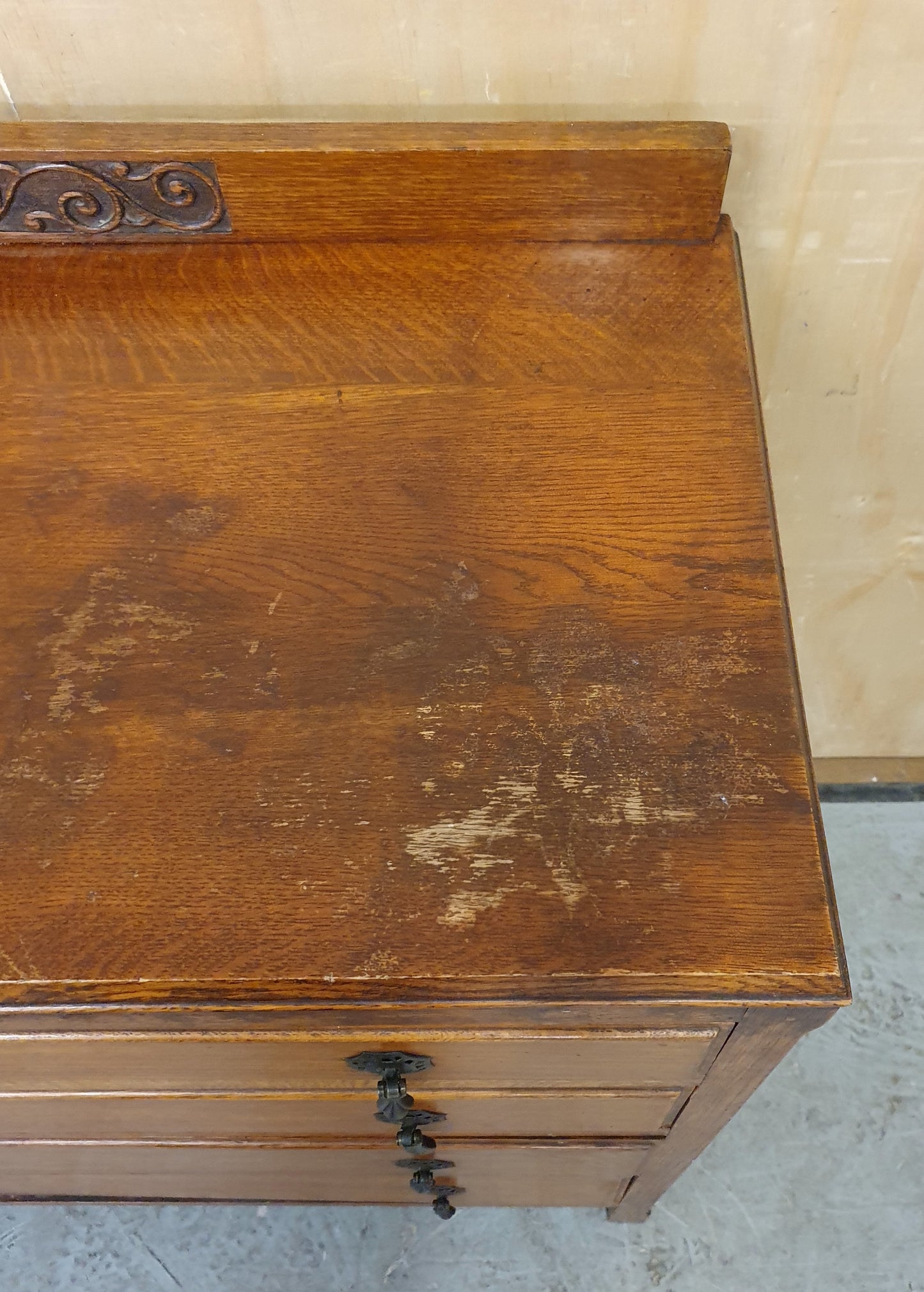 Vintage 4 Drawer Chest of Drawers with Engraved Top Panel - 104810