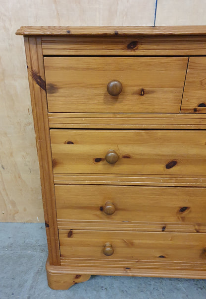 5 Drawer Pine Chest of Drawers - 104798