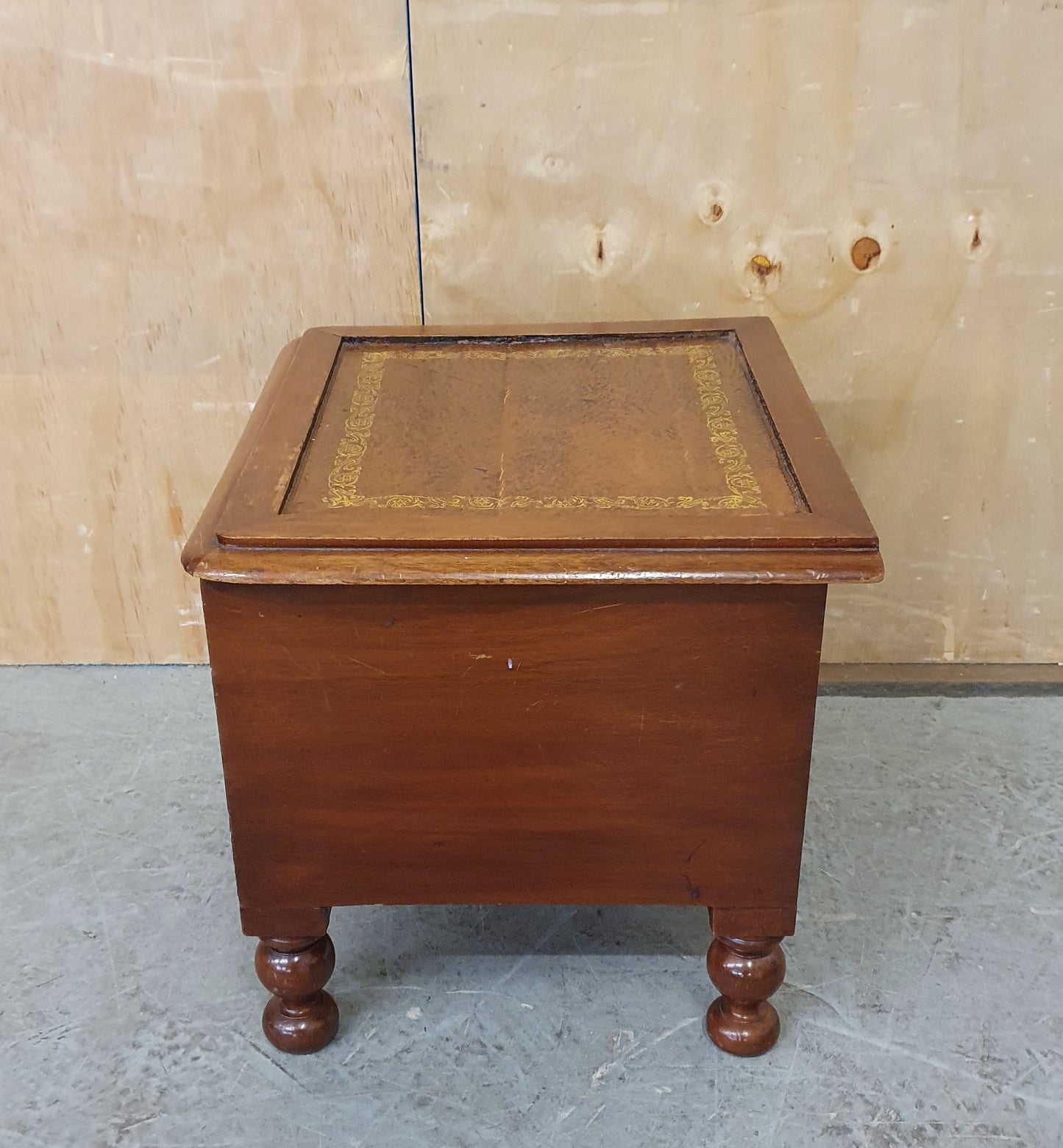 Wood Storage Box with Open Top Decorative Lid - EL104402