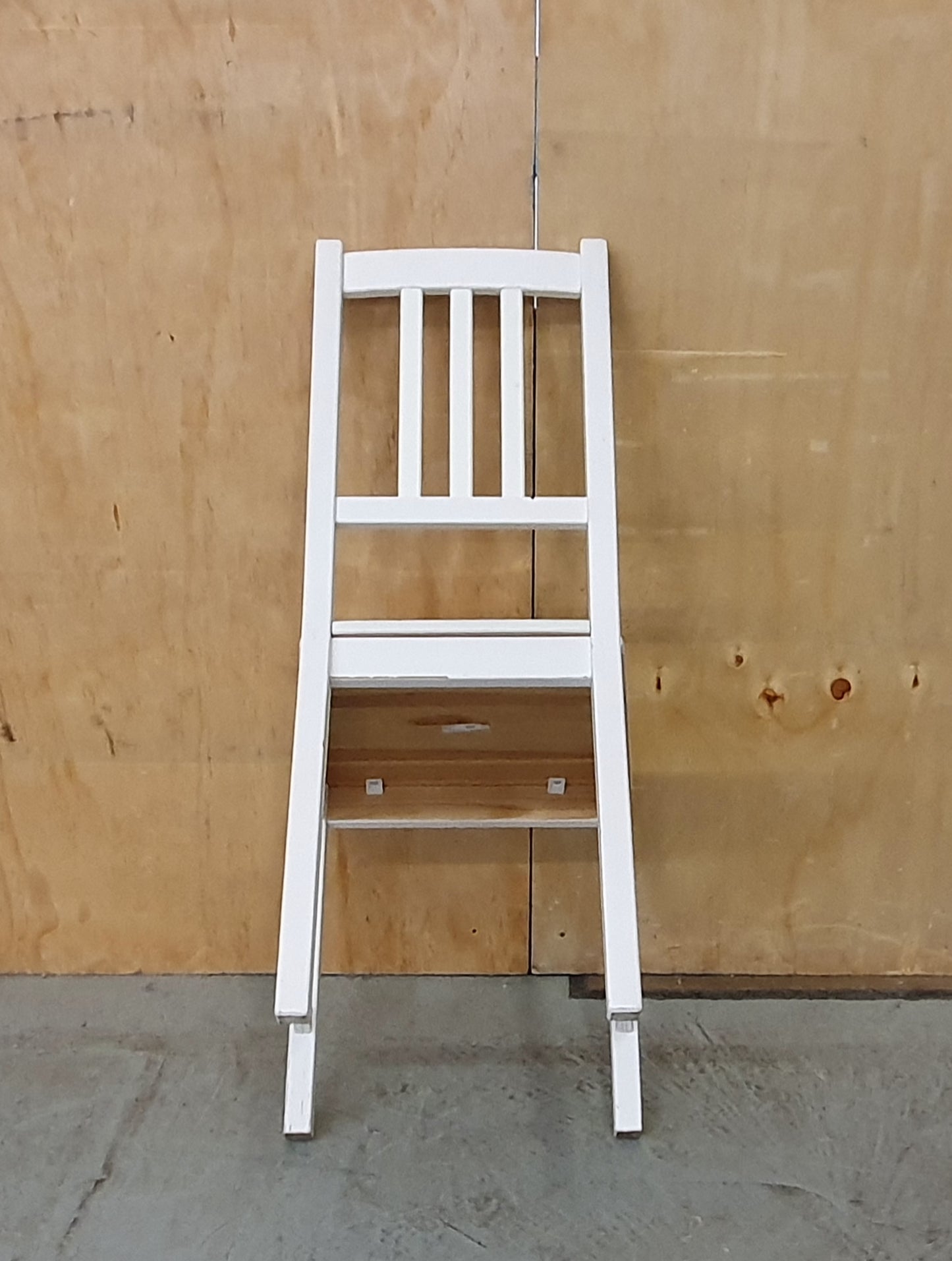 IKEA Single White Wooden Dining Chair - EL102802