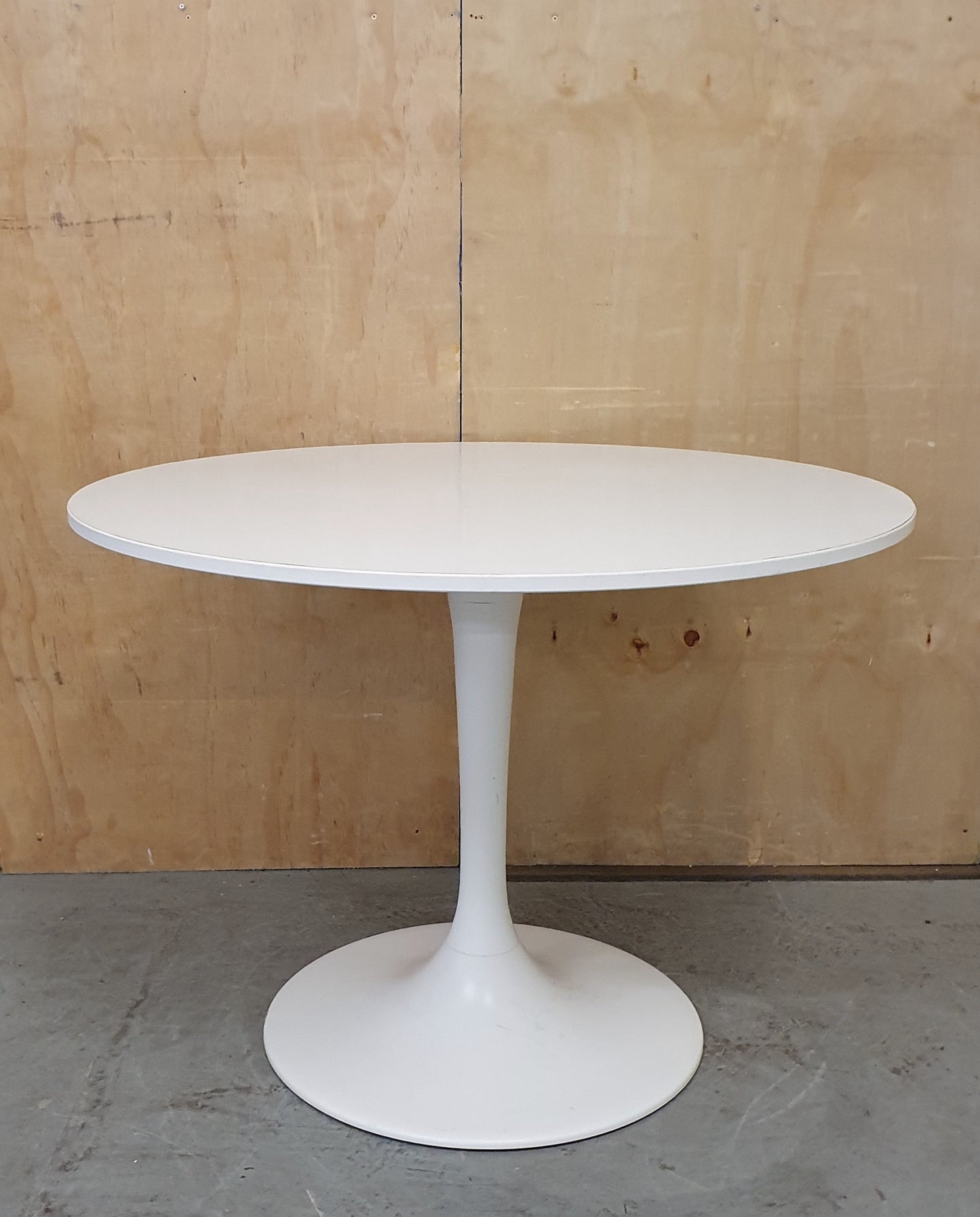 IKEA DOCKSTA White Round Top / Base Dining Table - 104948