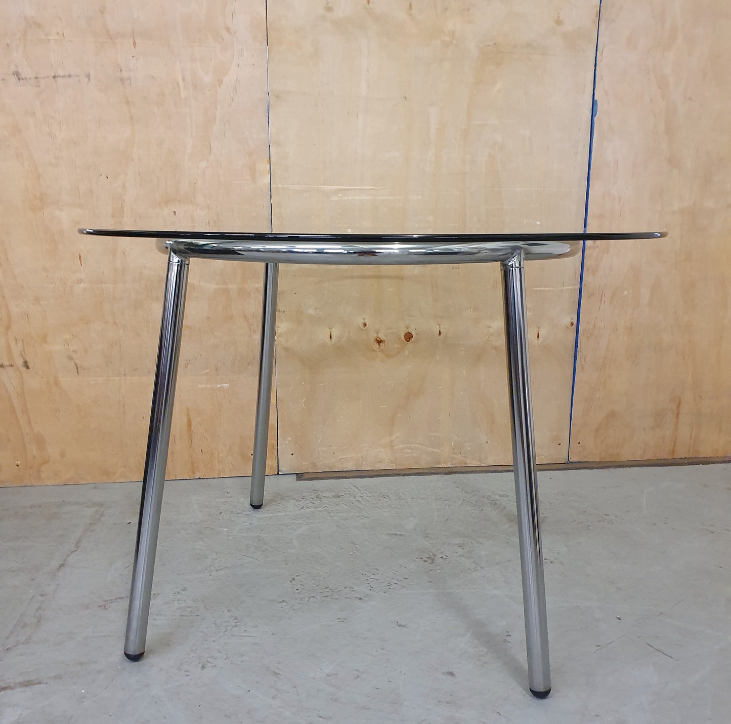 Round Glass Top Chrome Frame Dining Table - 103067