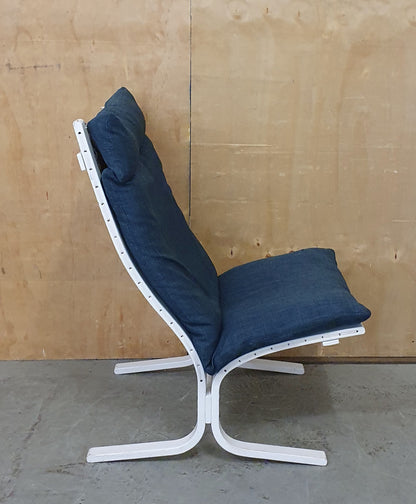 White Wood Easy Chair with Removable Seat Cushion and Head Rest - 100232