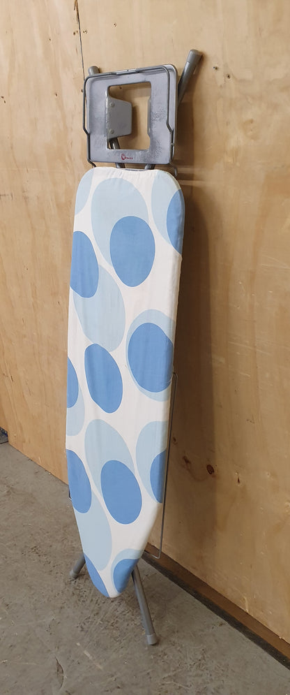 Collapsable Ironing Board - 104454