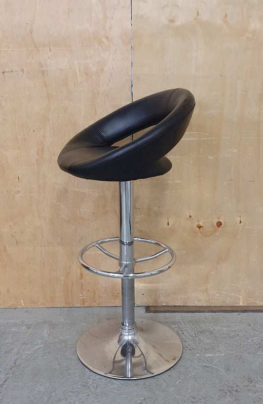 Single Black Faux Leather Height Adjustable Bar Stool with Chrome Base - EL104577