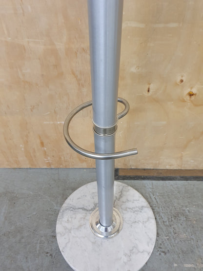 Feestanding Coat Stand with Round Marble Base - 104608