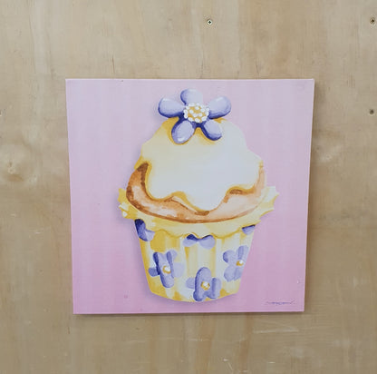 Cupcake Canvas Art Print - EL102847