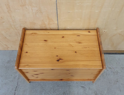Pine Storage Box - EL104929